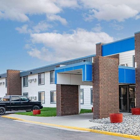 Baymont By Wyndham Gillette Hotel Exterior foto